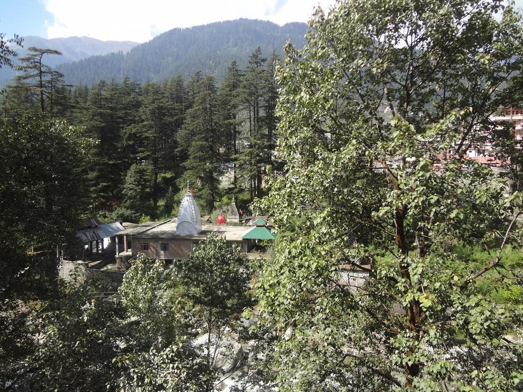 Hotel River Inn - Manali (Himachal Pradesh) — Photos 1